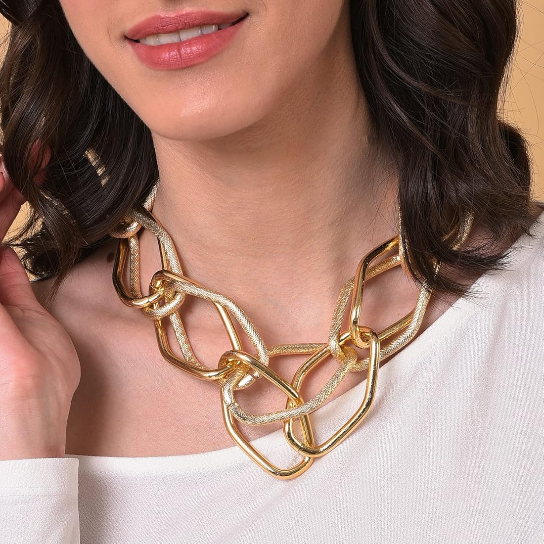 Sivara Fashion Gold Metal Chain Necklace