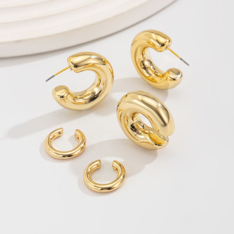 Sivara C-Shape Chunky Earrings – Gold / Silver