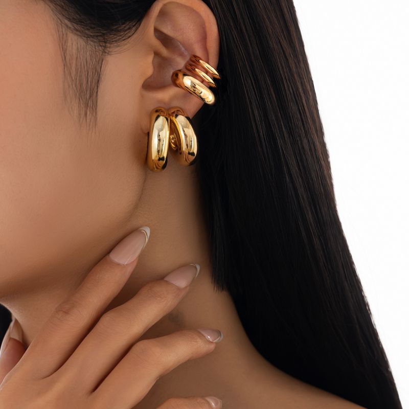 Sivara C-Shape Chunky Earrings – Gold / Silver