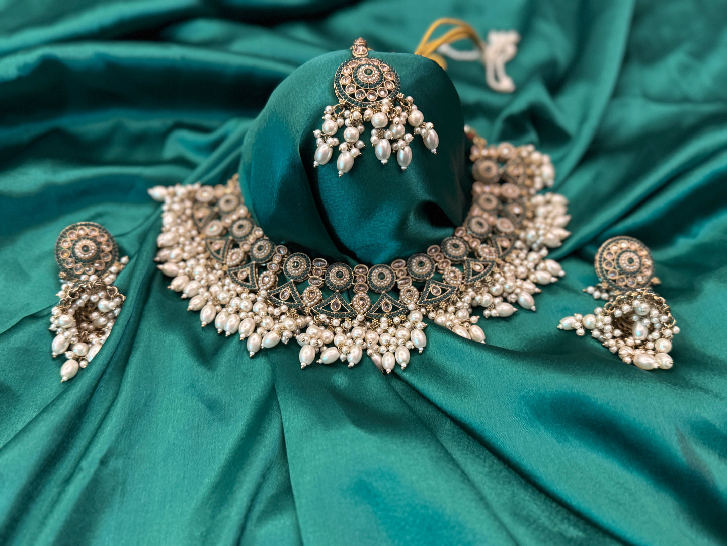 Sivara Necklace Set - Regal Pearl & Kundan